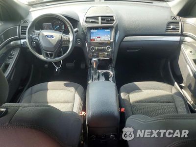 Zdjęcie 8 z 13 samochodu: 2019 FORD EXPLORER XLT VIN:1FM5K8D85KGA81808 - miniatura