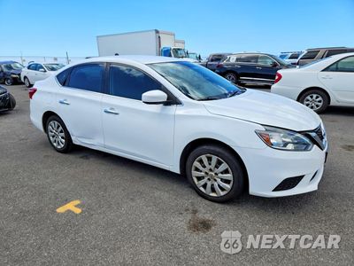 Czwarte zdjęcie samochodu z boku: 2018 NISSAN SENTRA S VIN:3N1AB7AP1JY333515 - miniatura