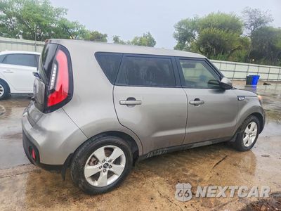 Trzecie zdjęcie samochodu z tyłu: 2018 KIA SOUL BASE VIN:KNDJN2A29J7566491 - miniatura