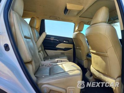 Zdjęcie 11 z 13 samochodu: 2016 TOYOTA HIGHLANDER HYBRID LIMITED VIN:5TDDCRFH4GS014128 - miniatura