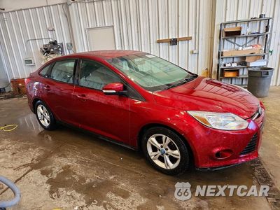 Czwarte zdjęcie samochodu z boku: 2014 FORD FOCUS SE VIN:1FADP3F24EL413588 - miniatura