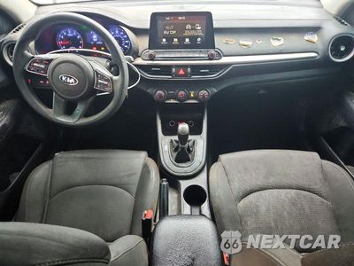 Zdjęcie 8 z 12 samochodu: 2020 KIA FORTE FE VIN:3KPF24AD7LE207834 - miniatura