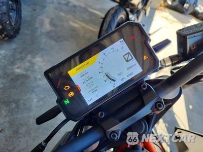 Zdjęcie 7 z 9 samochodu: 2023 KTM 390 DUKE VIN:MD2JPJ402PC224423 - miniatura