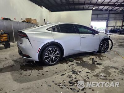 Trzecie zdjęcie samochodu z tyłu: 2023 TOYOTA PRIUS XLE VIN:JTDACAAU8P3009119 - miniatura