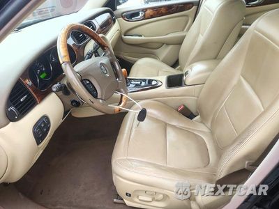 Zdjęcie 7 z 12 samochodu: 2006 JAGUAR XJ8 VIN:SAJWA71B86SH02388 - miniatura