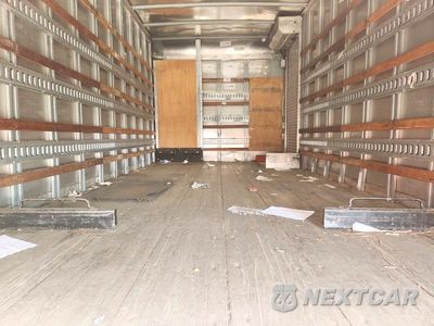 Zdjęcie 10 z 12 samochodu: 2018 HINO 195 BOX TRUCK VIN:JHHSDM2H8JK006297 - miniatura