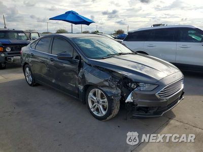 Czwarte zdjęcie samochodu z boku: 2018 FORD FUSION SE HYBRID VIN:3FA6P0LU1JR208688 - miniatura