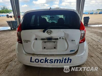 Zdjęcie 6 z 12 samochodu: 2015 NISSAN VERSA NOTE SV VIN:3N1CE2CP9FL403847 - miniatura