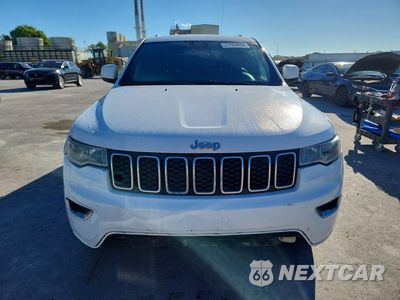 Piąte zdjęcie samochodu w środku: 2020 JEEP GRAND CHEROKEE LAREDO VIN:1C4RJFAG7LC366933 - miniatura