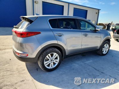 Trzecie zdjęcie samochodu z tyłu: 2019 KIA SPORTAGE LX VIN:KNDPM3AC8K7593209 - miniatura