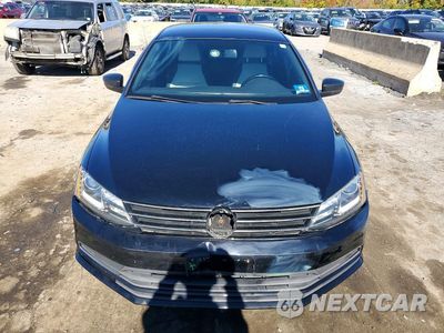 Piąte zdjęcie samochodu w środku: 2016 VOLKSWAGEN JETTA SPORT VIN:3VWD17AJ0GM304528 - miniatura
