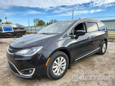 2019 CHRYSLER PACIFICA TOURING L 2C4RC1BG1KR627815 - główne zdjęcie licytacji z USA - miniatura