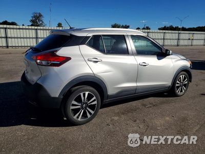 Trzecie zdjęcie samochodu z tyłu: 2019 NISSAN KICKS SV VIN:3N1CP5CU7KL535646 - miniatura