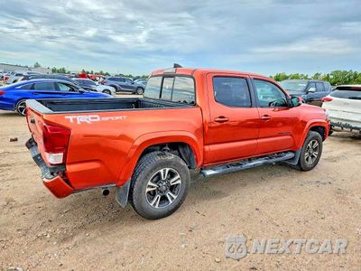 Trzecie zdjęcie samochodu z tyłu: 2016 TOYOTA TACOMA TRD SPORT VIN:5TFAZ5CN7GX020438 - miniatura