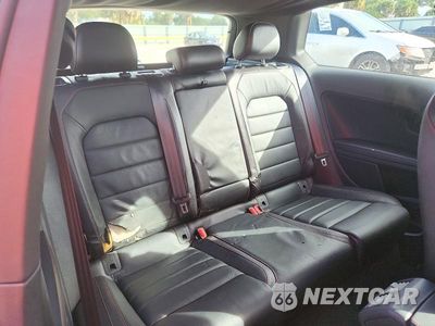 Zdjęcie 10 z 12 samochodu: 2015 VOLKSWAGEN GTI VIN:3VWTT7AU1FM087487 - miniatura