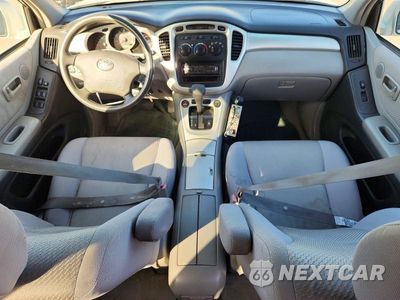 Zdjęcie 8 z 12 samochodu: 2007 TOYOTA HIGHLANDER BASE VIN:JTEDP21A470136847 - miniatura