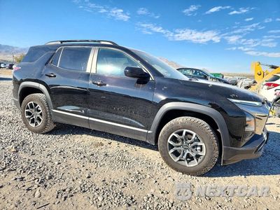 Czwarte zdjęcie samochodu z boku: 2025 CHEVROLET EQUINOX ACTIV VIN:3GNAXSEGXSL298734 - miniatura