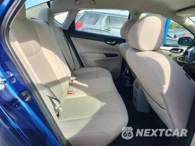 Zdjęcie 10 z 12 samochodu: 2017 NISSAN SENTRA S VIN:3N1AB7AP4HY365370 - miniatura