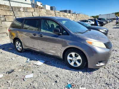 Czwarte zdjęcie samochodu z boku: 2015 TOYOTA SIENNA L 7-PASSENGER VIN:5TDZK3DC9FS550889 - miniatura