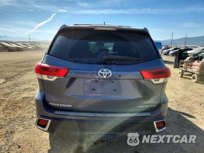 Zdjęcie 6 z 12 samochodu: 2017 TOYOTA HIGHLANDER LIMITED VIN:5TDDZRFH8HS386815 - miniatura