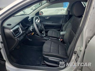 Zdjęcie 7 z 12 samochodu: 2021 KIA RIO S VIN:3KPA24AD2ME429595 - miniatura