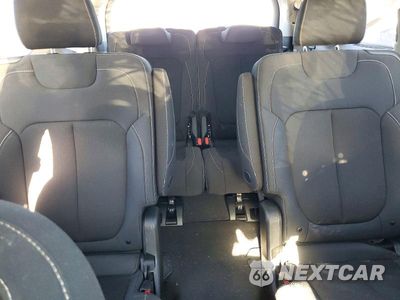 Zdjęcie 10 z 14 samochodu: 2023 JEEP GRAND CHEROKEE L LAREDO VIN:1C4RJKAG5P8894746 - miniatura