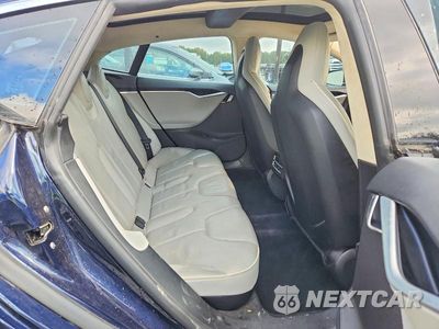 Zdjęcie 10 z 13 samochodu: 2013 TESLA MODEL S VIN:5YJSA1DP7DFP12788 - miniatura