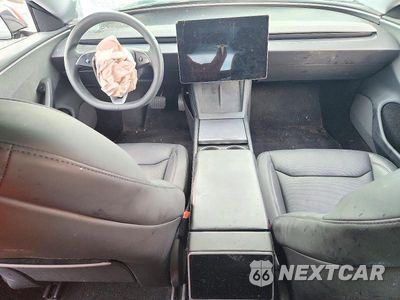 Zdjęcie 8 z 13 samochodu: 2025 TESLA MODEL 3 VIN:5YJ3E1EA0SF941331 - miniatura