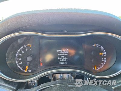 Zdjęcie 9 z 13 samochodu: 2017 JEEP GRAND CHEROKEE LAREDO VIN:1C4RJFAG1HC919129 - miniatura