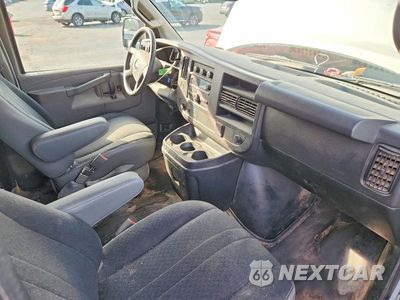 Zdjęcie 8 z 12 samochodu: 2019 CHEVROLET EXPRESS 2500 CARGO DELIVERY VAN VIN:1GCWGAFG4K1267316 - miniatura
