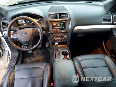 Zdjęcie 8 z 13 samochodu: 2016 FORD EXPLORER XLT VIN:1FM5K8DH2GGD00859 - miniatura