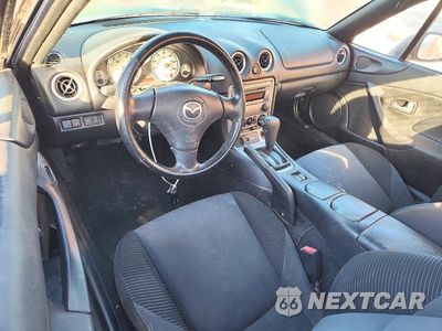 Zdjęcie 8 z 12 samochodu: 2004 MAZDA MX-5 MIATA BASE VIN:JM1NB353040401090 - miniatura