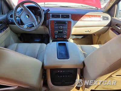 Zdjęcie 8 z 13 samochodu: 2013 CHEVROLET TAHOE K1500 LT VIN:1GNSKBE04DR185881 - miniatura
