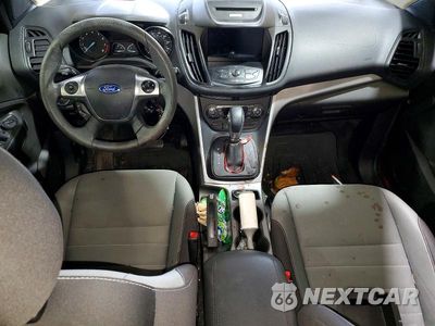 Zdjęcie 8 z 13 samochodu: 2016 FORD ESCAPE SE VIN:1FMCU9GX1GUB68849 - miniatura