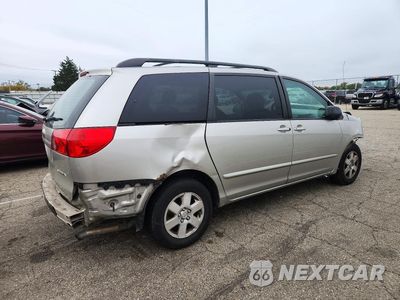 Trzecie zdjęcie samochodu z tyłu: 2008 TOYOTA SIENNA LE 7-PASSENGER VIN:5TDZK23C48S104017 - miniatura
