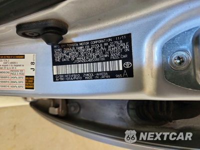 Zdjęcie 12 z 12 samochodu: 2011 TOYOTA PRIUS THREE VIN:JTDKN3DU4B5348186 - miniatura