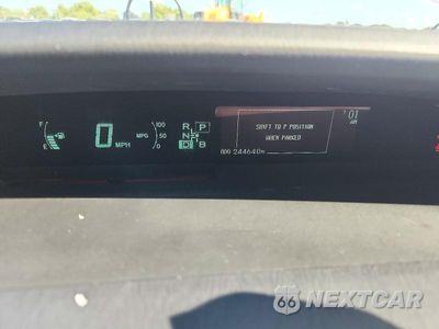 Zdjęcie 9 z 13 samochodu: 2015 TOYOTA PRIUS TWO VIN:JTDKN3DUXF1913215 - miniatura