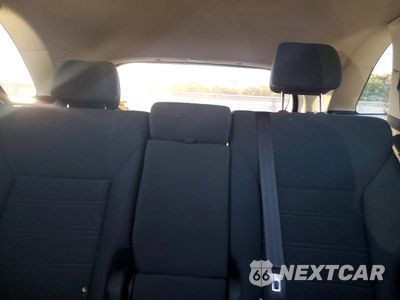 Zdjęcie 10 z 13 samochodu: 2018 KIA SORENTO LX VIN:5XYPG4A39JG371910 - miniatura