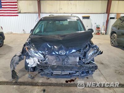 Piąte zdjęcie samochodu w środku: 2017 TOYOTA SIENNA SE VIN:5TDXZ3DC6HS870919 - miniatura