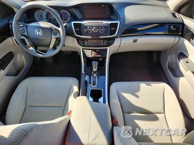 Zdjęcie 8 z 12 samochodu: 2017 HONDA ACCORD LX VIN:1HGCR2F30HA135504 - miniatura