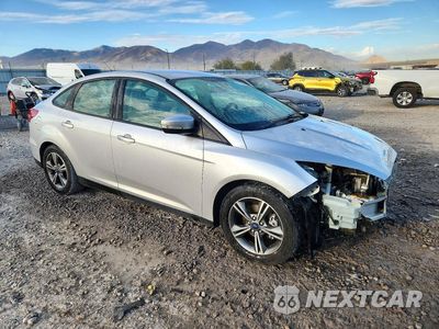 Czwarte zdjęcie samochodu z boku: 2016 FORD FOCUS SE VIN:1FADP3FE9GL359587 - miniatura