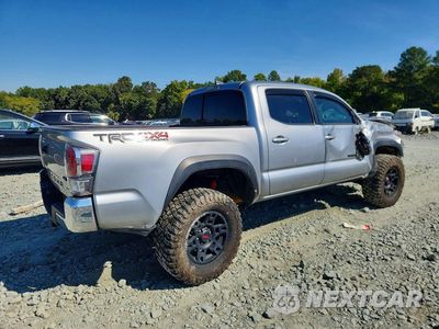 Trzecie zdjęcie samochodu z tyłu: 2023 TOYOTA TACOMA TRD OFF-ROAD VIN:3TMCZ5AN5PM637242 - miniatura