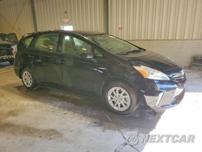 Czwarte zdjęcie samochodu z boku: 2013 TOYOTA PRIUS V THREE VIN:JTDZN3EU8D3286951 - miniatura