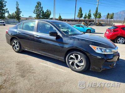 Czwarte zdjęcie samochodu z boku: 2017 HONDA ACCORD LX VIN:1HGCR2F34HA288595 - miniatura