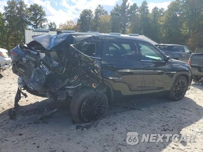 Trzecie zdjęcie samochodu z tyłu: 2022 TOYOTA HIGHLANDER XLE VIN:5TDGZRBH2NS226086 - miniatura