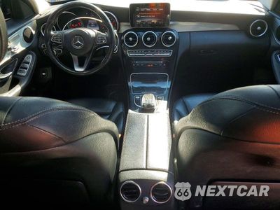 Zdjęcie 8 z 12 samochodu: 2016 MERCEDES-BENZ C 300 4MATIC VIN:55SWF4KB2GU144416 - miniatura