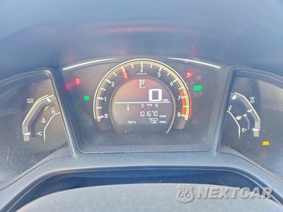 Zdjęcie 9 z 13 samochodu: 2016 HONDA CIVIC LX VIN:19XFC2F56GE218574 - miniatura