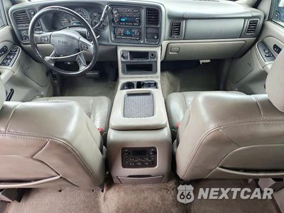 Zdjęcie 8 z 12 samochodu: 2005 GMC YUKON XL K1500 VIN:1GKFK16Z95J247233 - miniatura
