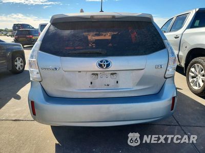 Zdjęcie 6 z 12 samochodu: 2013 TOYOTA PRIUS V THREE VIN:JTDZN3EU7D3235375 - miniatura