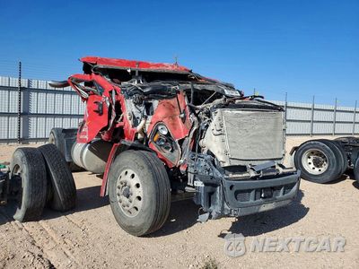 Czwarte zdjęcie samochodu z boku: 2017 FREIGHTLINER CASCADIA 113 SEMI TRUCK VIN:3AKJGBDV8HSJD4761 - miniatura